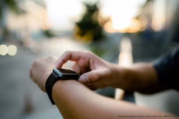 ひき逃げ事故にあった男性　Apple Watchが救急車を要請して命拾い