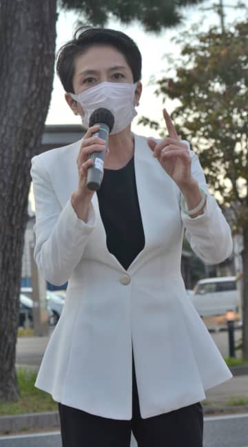 立民・蓮舫氏「自民に国民守れない」　千葉・四街道などで政権批判　【衆院選2021】