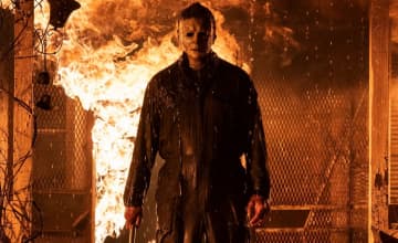 不死身の殺人鬼ブギーマン再来！『ハロウィン KILLS』ついに“ハロウィン上映”されるホラーシ...