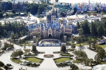 ディズニーランド入場者数が低迷　オリエンタルランド連続赤字へ