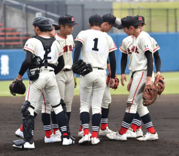 秋季関東高校野球　土浦日大惜敗、8強逃す　桐生第一に2-3