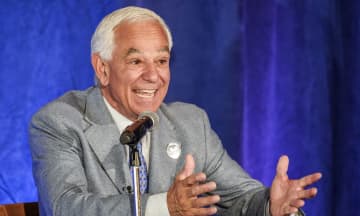 バレンタイン元ロッテ監督、落選　米スタンフォード市長選