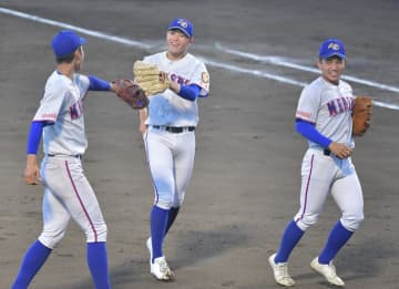 秋季関東高校野球　明秀日立、決勝進出　初V懸け7日、山梨学院戦