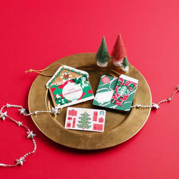 「全部かわいい」「今年もゲット」Xmas限定スタバカード、もらったら100％嬉しい！
