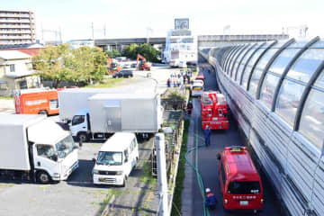【速報】JR京葉線沿線で火災　市川、一時運転見合わせ　「軽油タンクが燃えている」と119番通報
