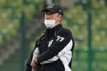 ロッテ、今岡真訪ヘッドコーチの退団を発表「リーグ優勝できなかった責任を感じます」