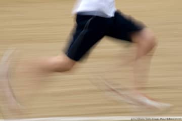 男子高校生が全力疾走テストで突然死　喘息の持病あるも心電図は受けず…