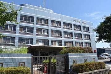 市原のスーパーで万引、はさみ示し「ぶっ殺す」　事後強盗疑いで46歳女逮捕