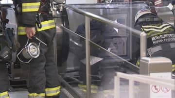 成田空港“動く歩道”から煙　出火の形跡はなく...