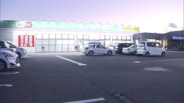 車に立ちふさがった女性ボンネットに乗せ蛇行運転 万引きの男ら強盗殺人未遂で逮捕
