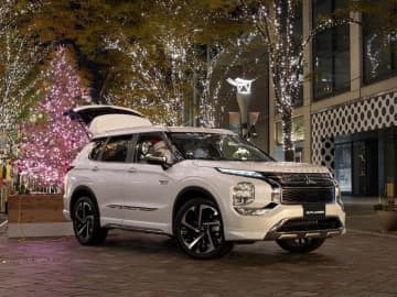 「Marunouchi Street Park 2021 Winter」　PHEV車がイルミネーションの「電源」に