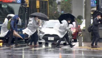 関東など荒天 交通機関に乱れも　低気圧の影響 厳しい寒さ