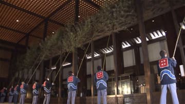 新年準備進む 年末恒例「すす払い」　成田山新勝寺