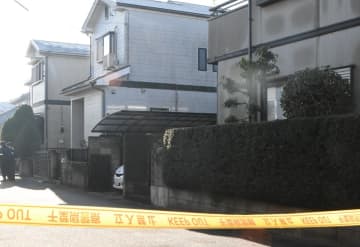【速報】2階から乳児投げ落とし殺害疑い　23歳母親を逮捕　四街道の施設