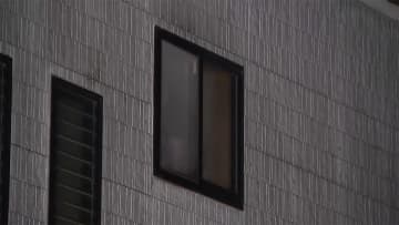 2階から乳児投げ落とし殺害　23歳母 妊娠に気付かれず...