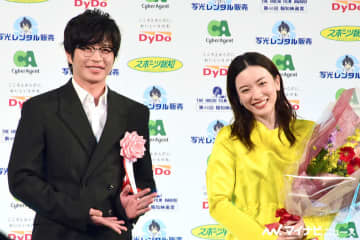 永野芽郁、父親役・田中圭のお祝いに涙のスピーチ…報知映画賞 主演女優賞