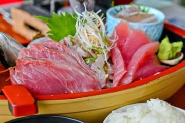千葉・館山で旨い海鮮を味わう！極上のまぐろ丼・舟盛り刺身定食に出会える2軒