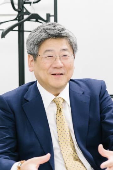 『作家の値うち』小川榮太郎インタビュー「いまの文壇は不真面目過ぎる」 現役作家100人の主要505作品を、文藝評論家の小川榮太郎氏が100点満点で採点した話題の新刊『作家の値うち』(飛鳥新社)。筆者の小川氏が執筆の苦労や、いまの文壇の問題点まで、語り尽くす!(聞き手・花田紀凱)