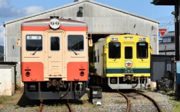 いすみ鉄道と軽トラック衝突　遮断機や警報器ない踏切で　大多喜