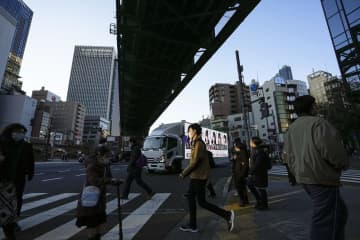 5万4576人が新たに感染　5日連続最多更新、死者は17人