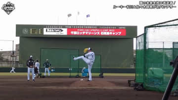 ＜ロッテ＞名物キャンプ動画が今年も話題！3年目佐々木朗希とルーキー松川の初バッテリー動画は5日で15万再生超え！