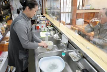 旭の断水が解消　復旧完了、安堵する市民 　丸一日続いた断水で13校休校、生活に影響