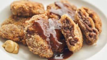 切り落とし肉で超簡単！やわらかミルフィーユ“ビフカツ”【肉loverの感覚レシピ】