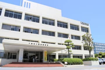 酒酔い運転疑いで男逮捕　衝突事故起こし発覚　男の車から酒類の空き缶など複数見つかる　千葉西署