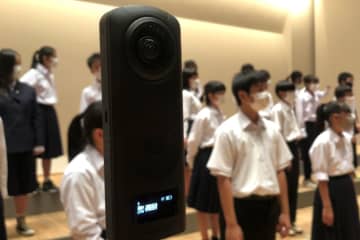 学校イベントを360度動画で配信　母親の思いビジネスに
