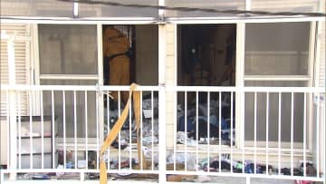 アパート火災で1人死亡　部屋の住人60代男性か