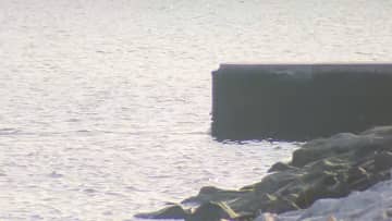 高校生2人が海に転落　1人死亡 1人が心肺停止
