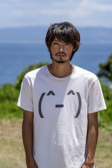 磯村勇斗、映画『ビリーバーズ』で初主演! 髪と髭を伸ばし食事制限で体を絞る
