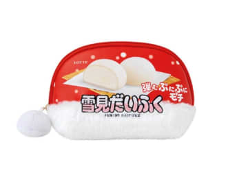 なにこれ可愛い♡雪見だいふくみたいなポーチ、見ても触っても癒される。
