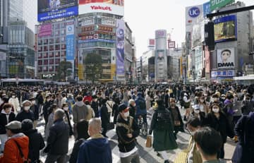 国内コロナ感染、2万7701人　死者58人