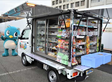カスミが移動スーパー　650品目、高齢者要望のルートで運行開始　八千代