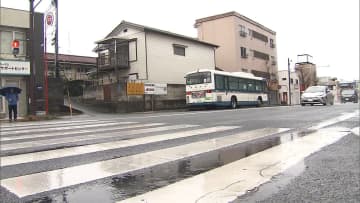 横断歩道で死亡 ひき逃げか　千葉 30代くらいの女性