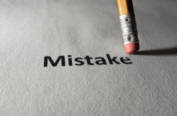 どちらも同じ「間違い」? 「mistake」と「error」の違い