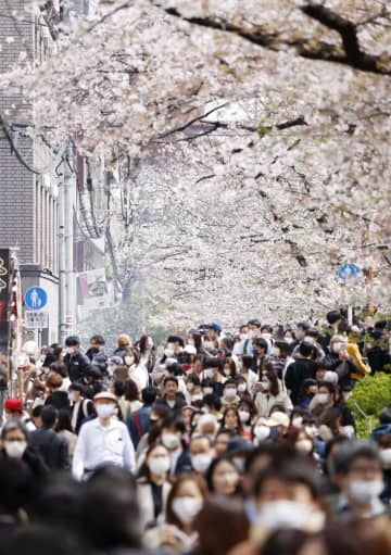 国内で3万157人感染　新型コロナ、死者45人