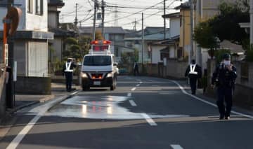 【速報】路上に頭から血を流した男性遺体、ひき逃げか　佐倉の市道