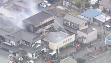 【速報】千葉・九十九里町 スーパーで火災 現在も延焼中　店舗兼住宅2階から出火