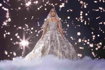 ジェニファー・ロペスが語る！ セレブ歌手の“結婚”ロマコメ『マリー・ミー』 「内面の痛みをさら...