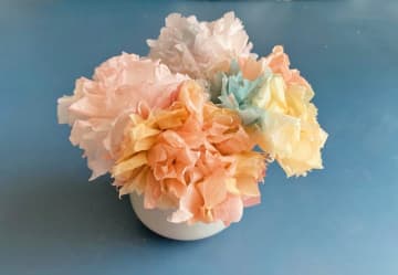 5分で完成！本物より可愛い♡ペーパーカーネーションの作り方【母の日】