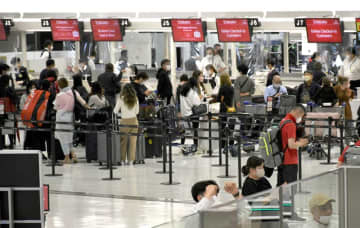ホノルル線は満席の便も　成田空港、復調の兆し　3年ぶりの移動制限なしGW
