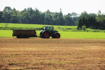 ロシアの侵攻で肥料高騰　食料輸入に加え国内の農業生産もピンチ
