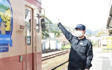 30年ぶりの「新卒入社」　ローカル線・いすみ鉄道に東京出身・松木さん　夢の運転士へ第一歩　千葉
