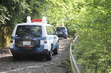 道志村で発見されたのは肩甲骨　不明女児と似た上着近くに