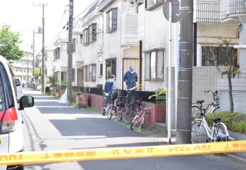 【速報】女性が背中や腹など刺される　男が逃走、身柄確保　殺人未遂容疑で捜査　千葉・市川市