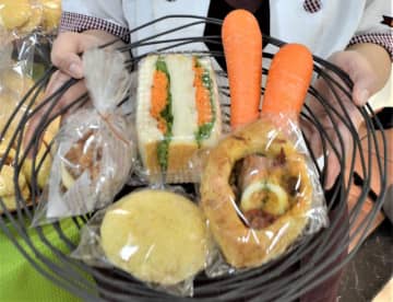 「船橋にんじん」メニュー競演　パンや総菜、ランチにも　東武船橋で期間限定