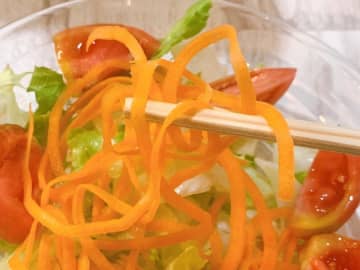 3通りのおしゃれカットができる！ダイソーの「スパイラルカッター」優秀すぎた。