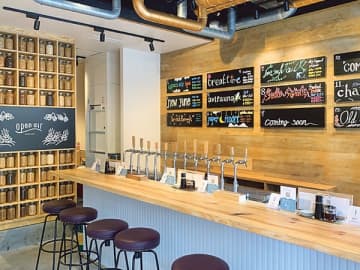 自慢のビールが味わえるタップルーム「open air 湊山醸造所」がオープン